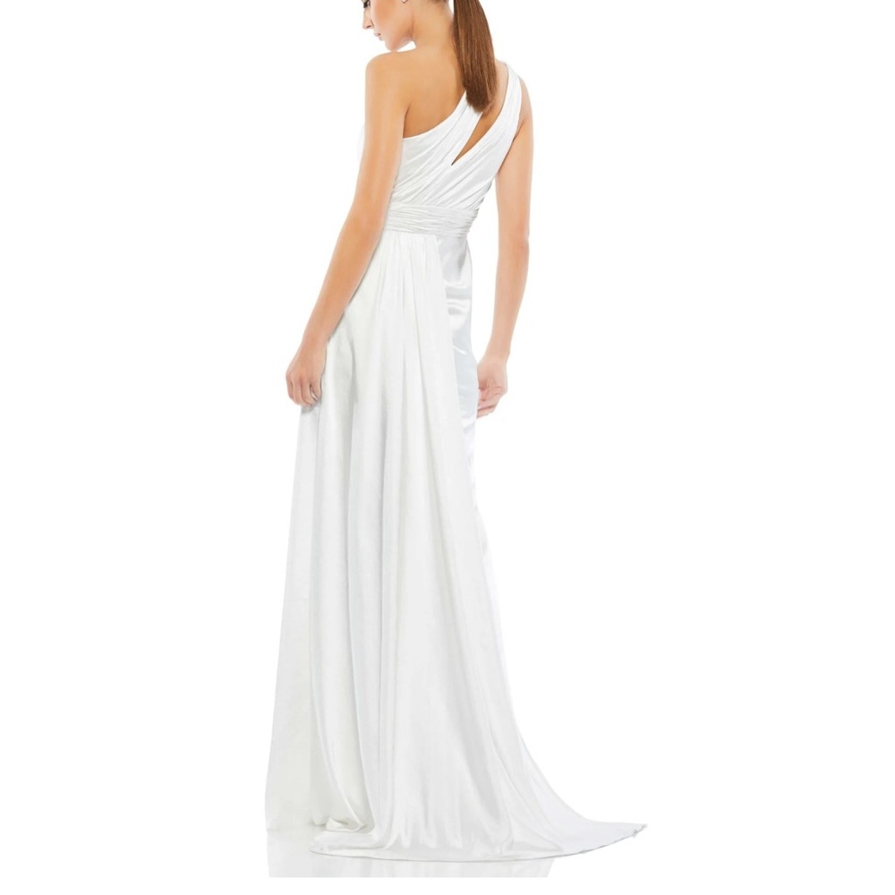Mac Duggal White One-Shoulder Gown - Picture 2 of 10